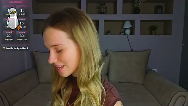 LinaCristonsen online show from 10.05.25