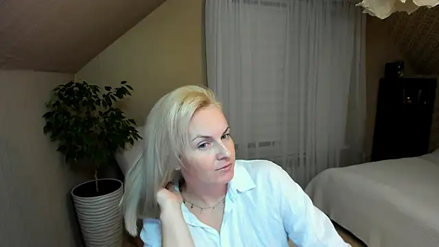 Alicee Gracee online show from 01.11.25