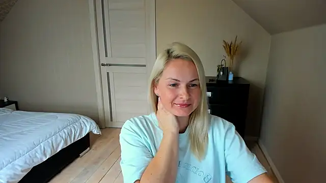 Alicee Gracee online show from 10.30.25