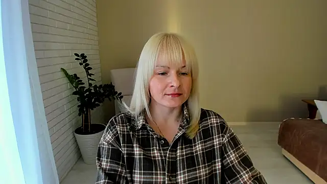 Snapshot of Alicee_Gracee chatting on 02.09.26 Alicee Gracee online show from 02.09.26