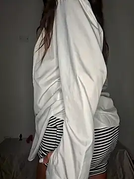 Snapshot of Junosee chatting on 10.06.25 Junosee online show from 10.06.25