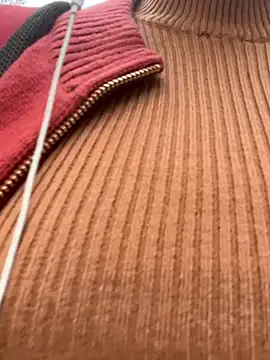 Snapshot of ScarletAss chatting on 09.09.25 ScarletAss online show from 09.09.25