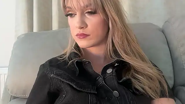 LustfulLuna  online show from 03.30.26