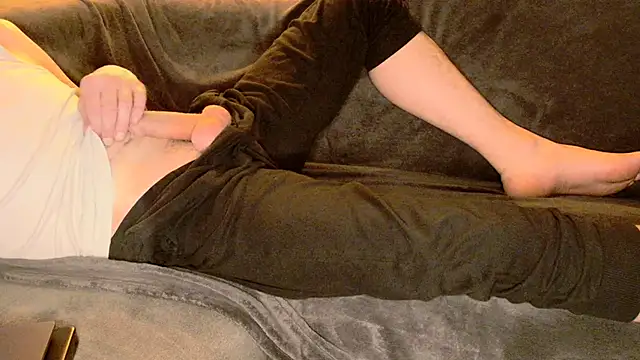 stivi0105 online show from 11.18.25