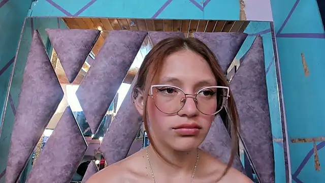 LARICSABLUE online show from 01.28.25