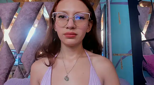 LARICSABLUE online show from 02.19.25