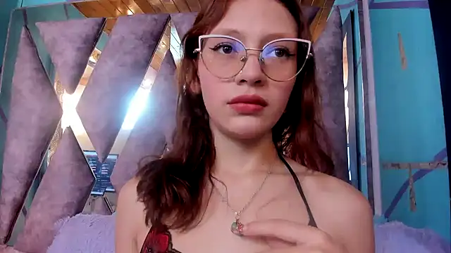 LARICSABLUE online show from 02.23.25