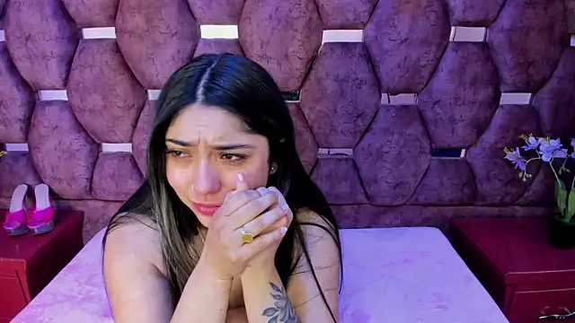 Lucy Anall  online show from 10.18.25