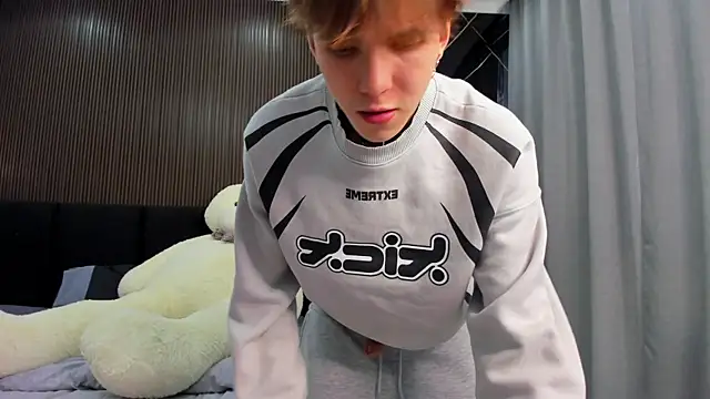 Snapshot of braxiboy chatting on 01.25.25 braxiboy online show from 01.25.25