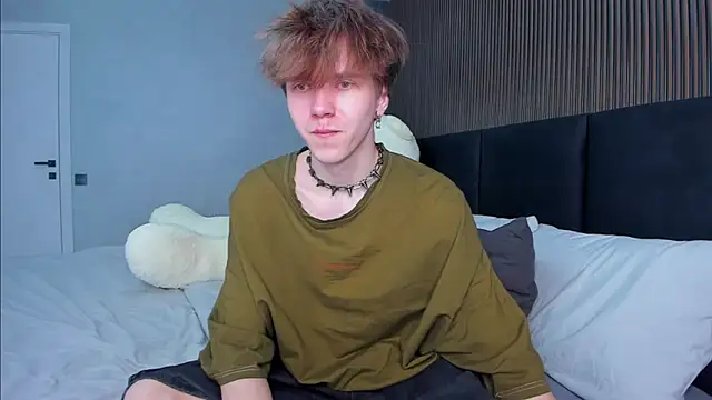 Snapshot of braxiboy chatting on 02.22.25 braxiboy online show from 02.22.25