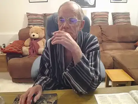 Snapshot of Ferret7777 chatting on 04.23.26 Ferret7777 online show from 04.23.26