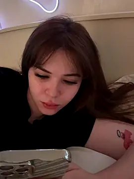 CutiePie3 online show from 11.29.25