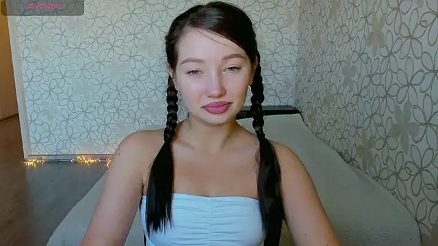 Lissa Cristal online show from 05.19.26