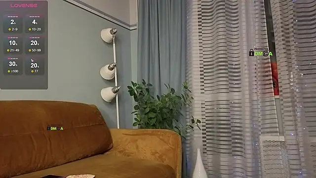 Snapshot of Your_dream_Alice chatting on 03.07.25 Your dream Alice online show from 03.07.25