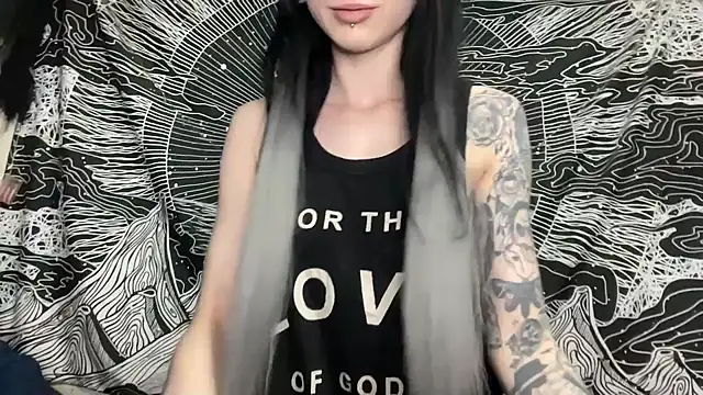 MissMidnightUK online show from 02.16.25