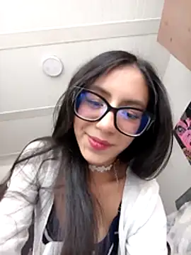 MissAfroditha online show from 12.21.25