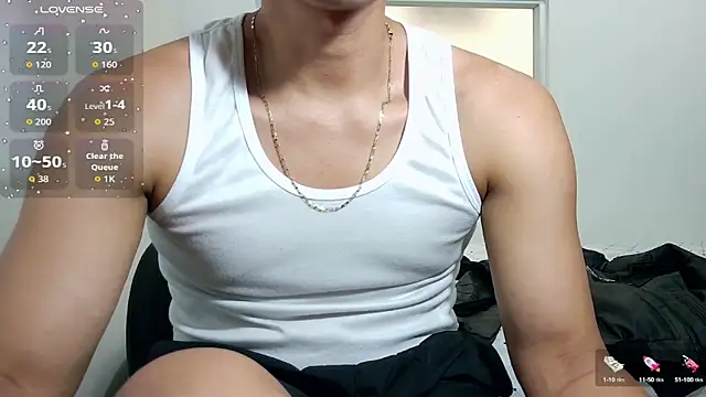 Snapshot of angelbianchii chatting on 10.14.25 angelbianchii online show from 10.14.25