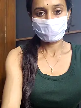 Snapshot of Oleevia chatting on 03.13.26 Oleevia online show from 03.13.26