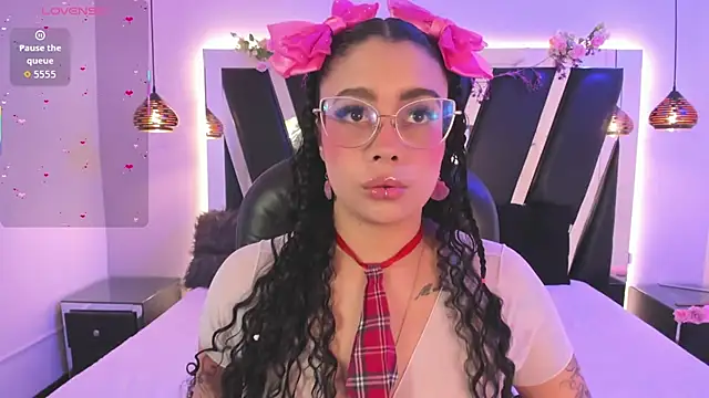 antonelllepiercee online show from 03.06.26