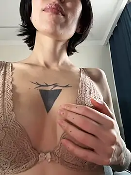 kikidoll online show from 03.29.26