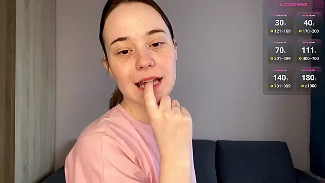 Snapshot of EditaBumford chatting on 04.10.26 EditaBumford online show from 04.10.26