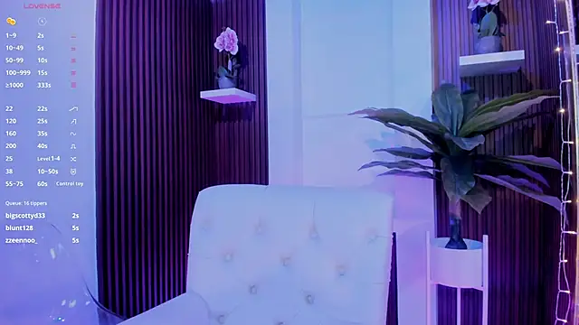 Snapshot of CattleyaScaly chatting on 12.19.24 CattleyaScaly online show from 12.19.24