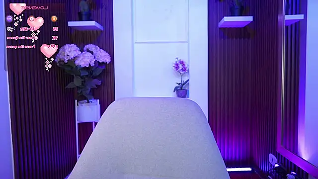 Snapshot of CattleyaScaly chatting on 11.03.25 CattleyaScaly online show from 11.03.25