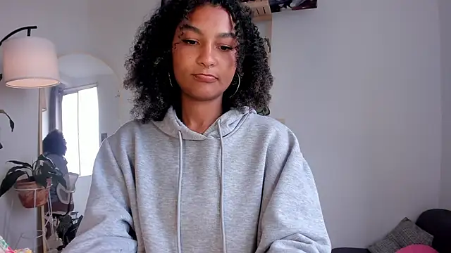 Snapshot of Johaphyton chatting on 03.07.25 Johaphyton online show from 03.07.25