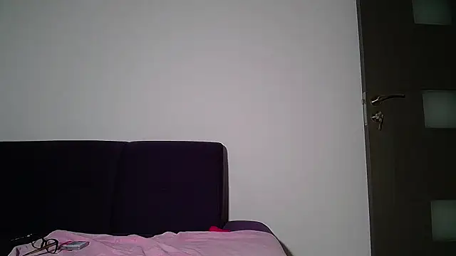 Julianna68 online show from 10.30.25