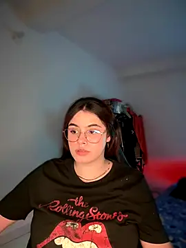 Snapshot of Yuli_zuha chatting on 12.06.24 Yuli zuha online show from 12.06.24