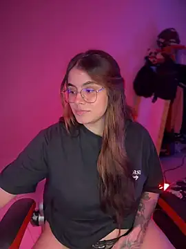 Snapshot of Yuli_zuha chatting on 12.30.24 Yuli zuha online show from 12.30.24