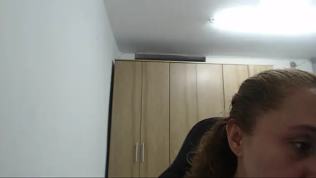 RoxanaLove9 online show from 06.08.26