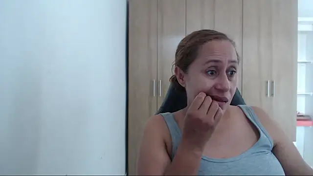 RoxanaLove9 online show from 07.02.26