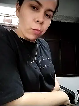 Lucianaferro  online show from 10.21.25