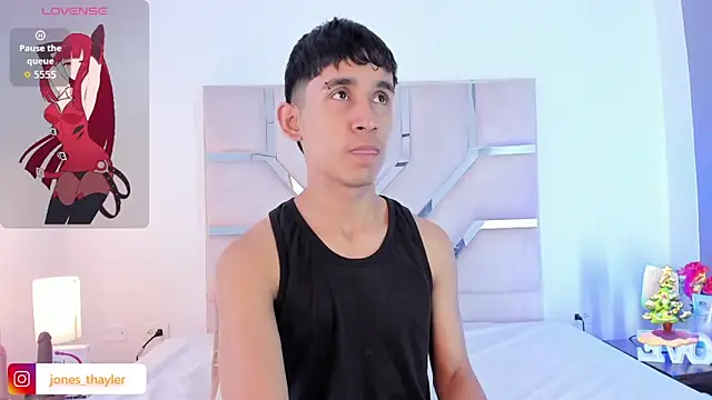 Thayler jones online show from 12.15.25