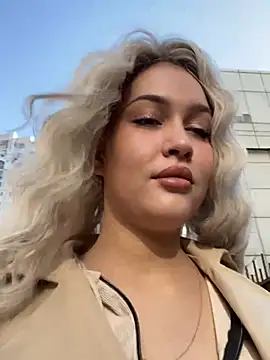 KikiWatson online show from 01.09.25