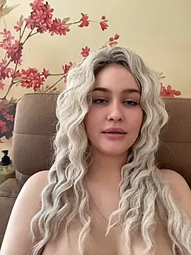 KikiWatson online show from 01.09.25