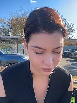 KikiWatson online show from 10.30.25