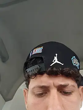 Snapshot of LatinBoysxxx chatting on 11.06.25 LatinBoysxxx online show from 11.06.25