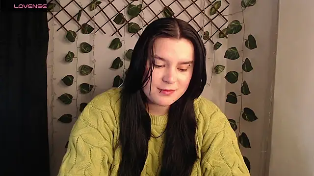Snapshot of Nika_1_ chatting on 04.28.26 Nika 1 online show from 04.28.26