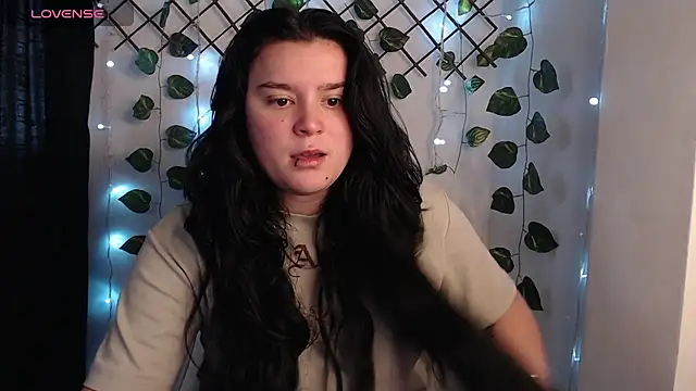 Snapshot of Nika_1_ chatting on 05.02.26 Nika 1 online show from 05.02.26