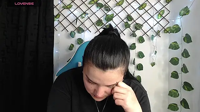 Snapshot of Nika_1_ chatting on 05.22.26 Nika 1 online show from 05.22.26