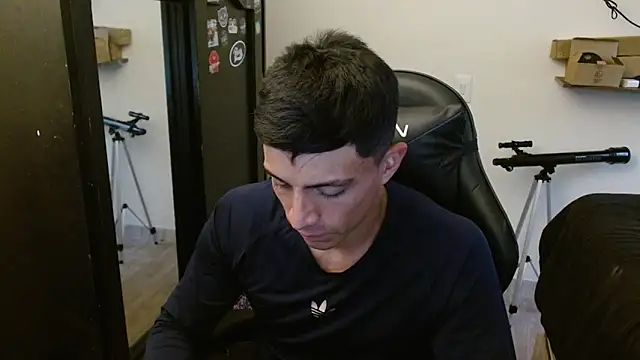 kv   xxx  online show from 04.20.26