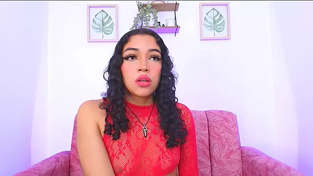 Snapshot of Sara_Jhonson chatting on 02.01.25 Sara Jhonson online show from 02.01.25