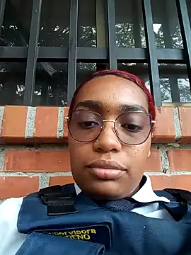 Cinnamon-Skin online show from 01.05.25