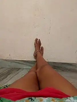 Snapshot of sneha_telugu_girl chatting on 12.29.24 sneha telugu girl online show from 12.29.24