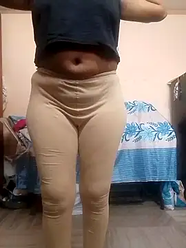 Snapshot of sneha_telugu_girl chatting on 02.04.25 sneha telugu girl online show from 02.04.25