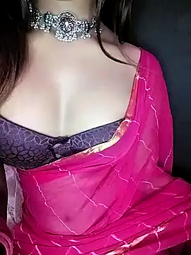Snapshot of Esha_Babyy chatting on 12.28.24 Esha Babyy online show from 12.28.24