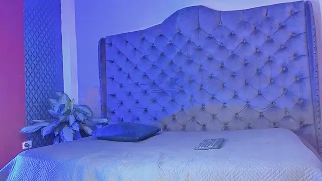 yulianademond66 online show from 02.19.25