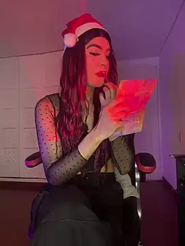 Mia Frank  online show from 12.19.24